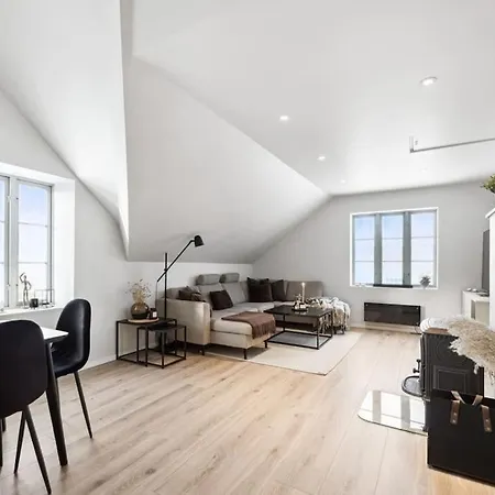 I Historisk Bygning * Mo i Rana